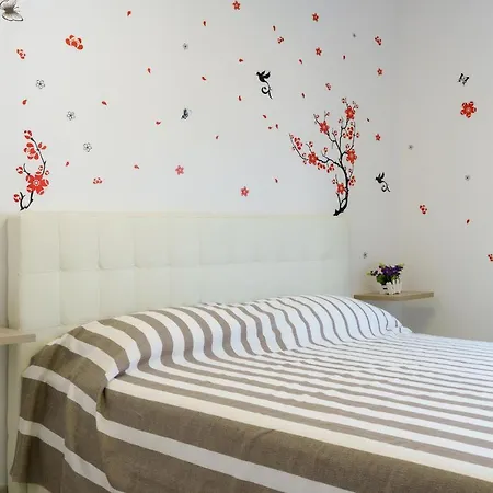 Aparthotel Bravo *